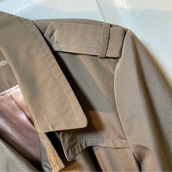 Belted Calvin Klein trench coat.  Tan.  Great shape. - Picture 4 of 14